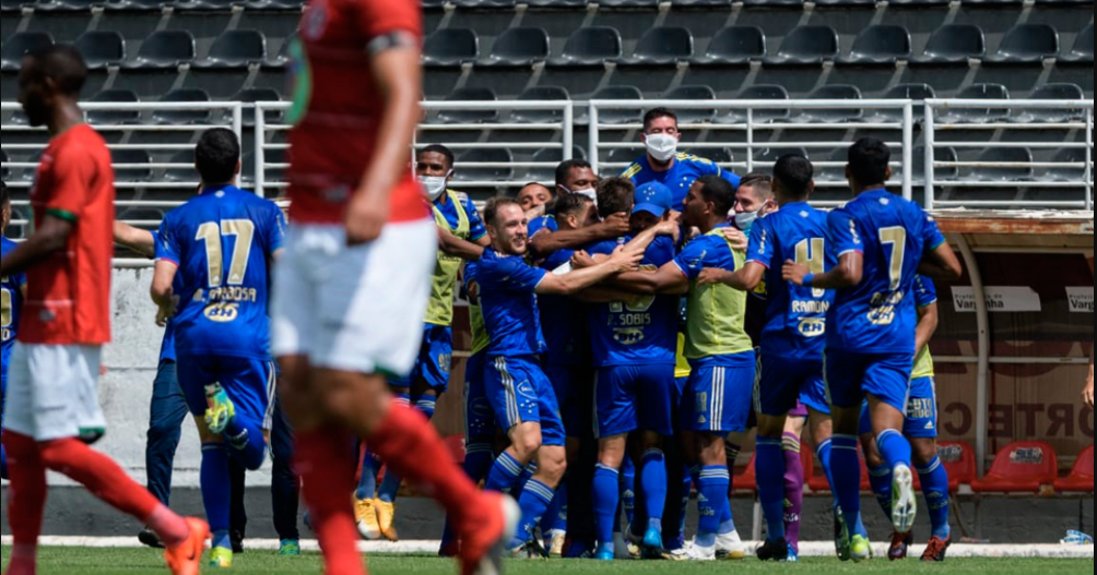 Com gol de falta de Sóbis, Cruzeiro bate o Boa Esporte no Campeonato Mineiro Com gol de falta de Sóbis, Cruzeiro bate o Boa Esporte no Campeonato Mineiro
