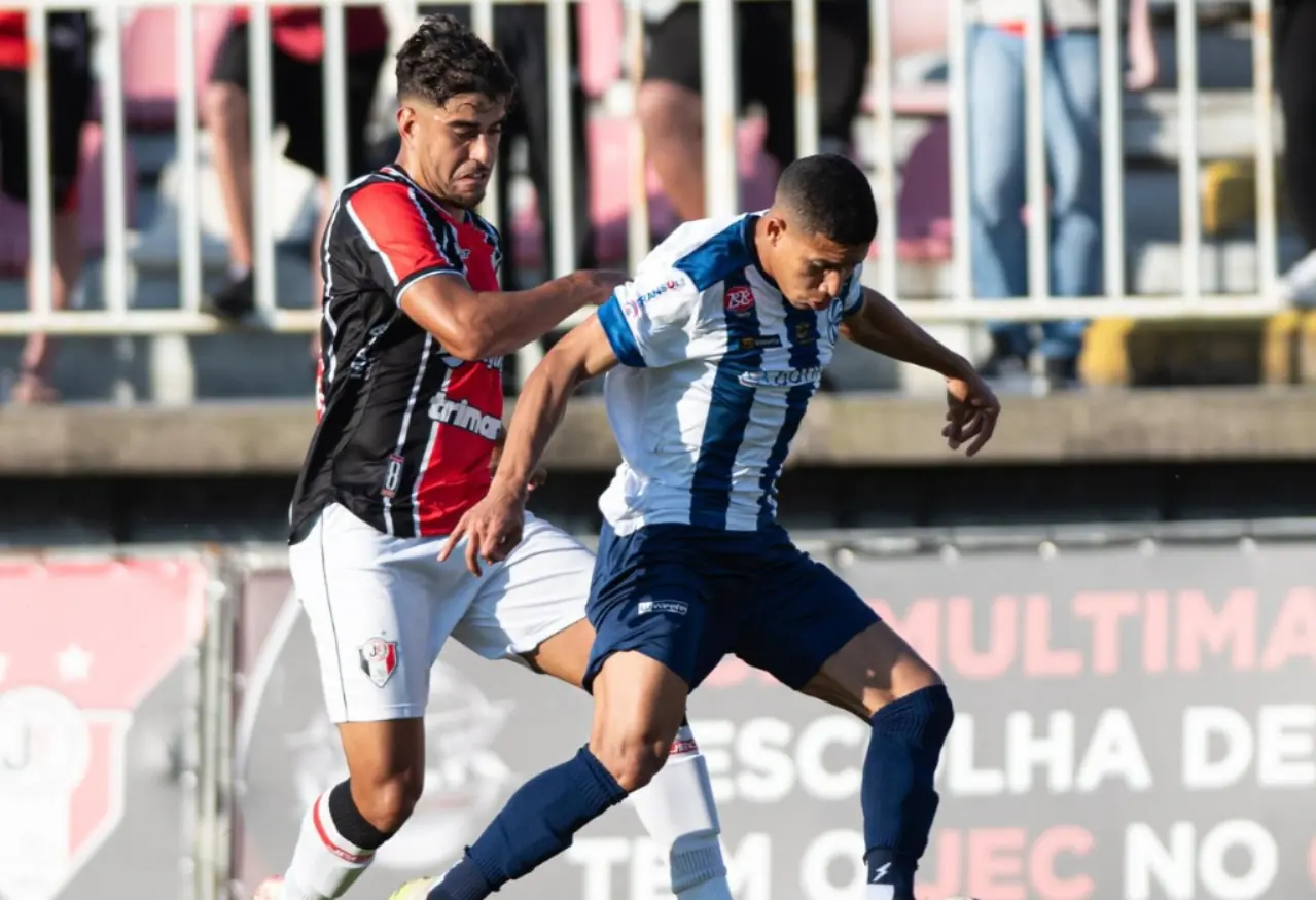 São José-RS vence Joinville, se mantém na vice-liderança e amplia jejum do rival na Série D