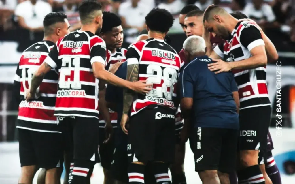 Santa Cruz bate o América-RN e sai em vantagem pelas quartas da Série D Santa Cruz bate o América-RN e sai em vantagem pelas quartas da Série D