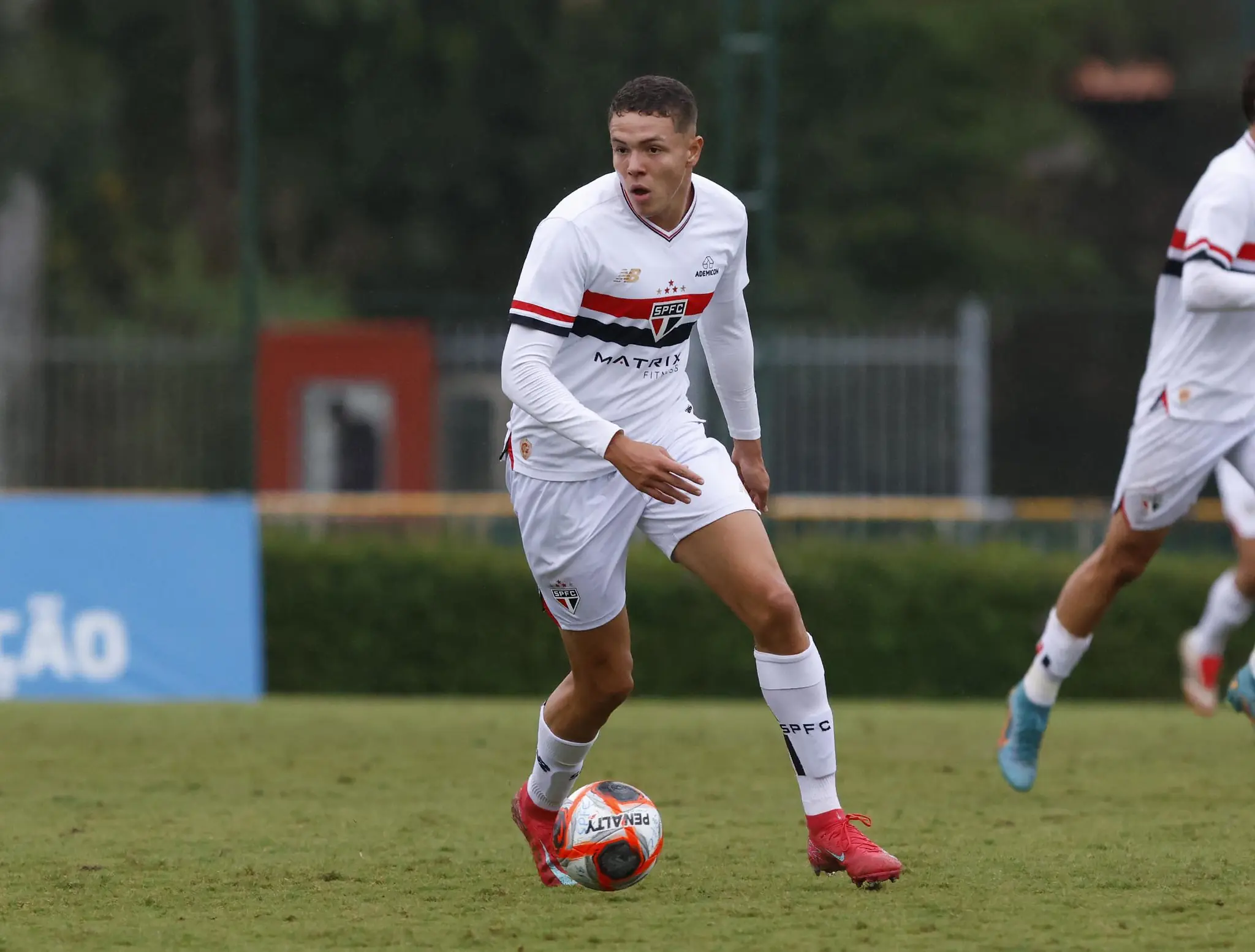 São Paulo bate Oeste e avança às quartas do Paulista sub-20