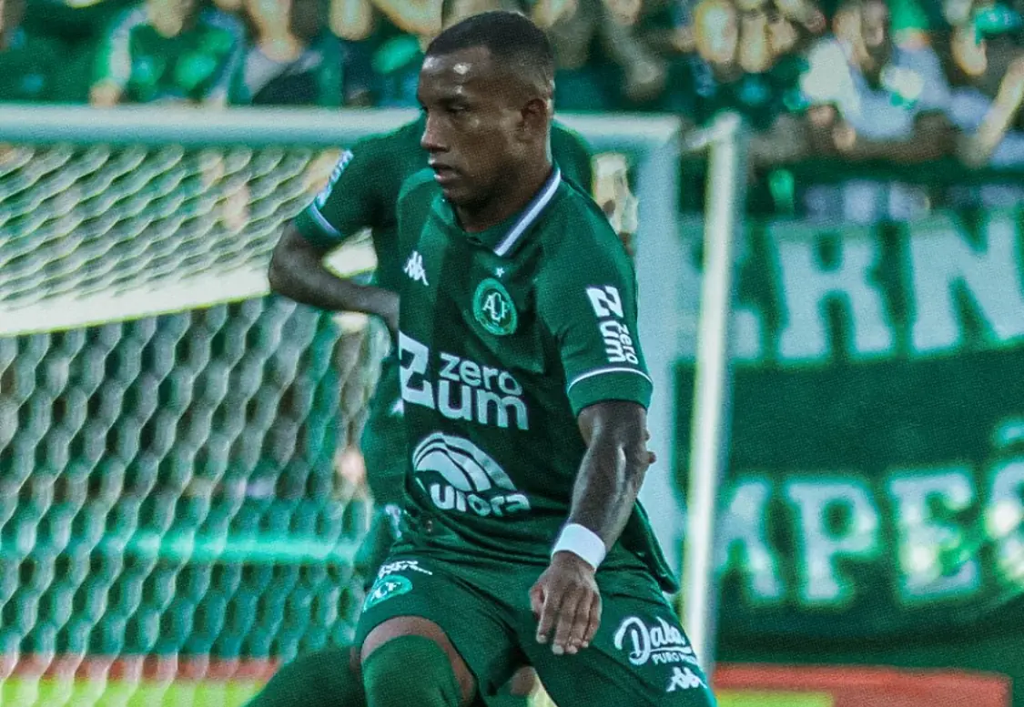 Chapecoense goleia Joinville e enfrenta o Criciúma nas quartas do Catarinense