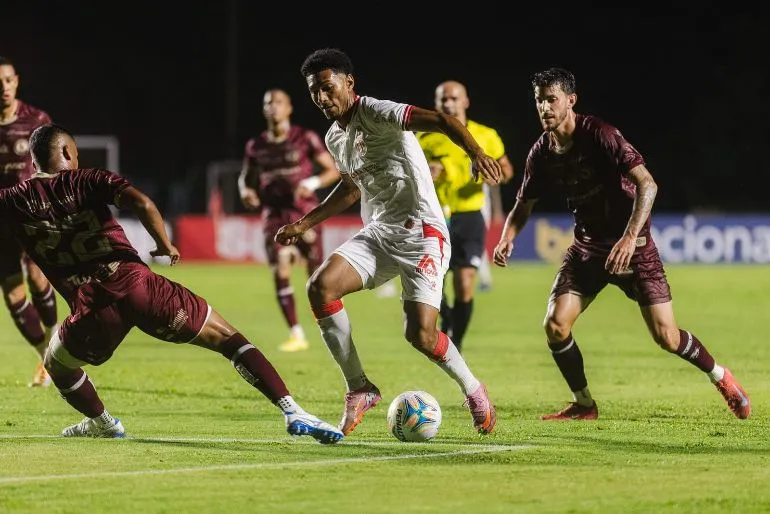 América-RN empata com Jacuipense, e Sport lidera grupo da Copa do Nordeste