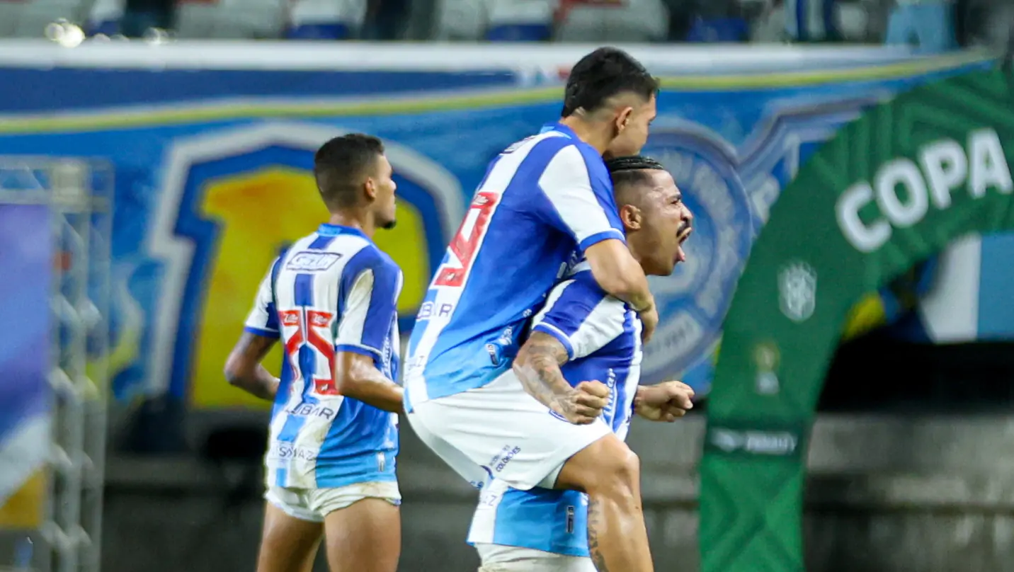 Paysandu goleia Anápolis, vira o placar agregado e é campeão da Copa Verde