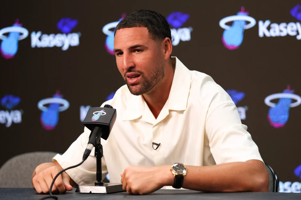 Klay Thompson chega ao Miami Heat com “grande motivação” e “muito a provar” Klay Thompson chega ao Miami Heat com “grande motivação” e “muito a provar”