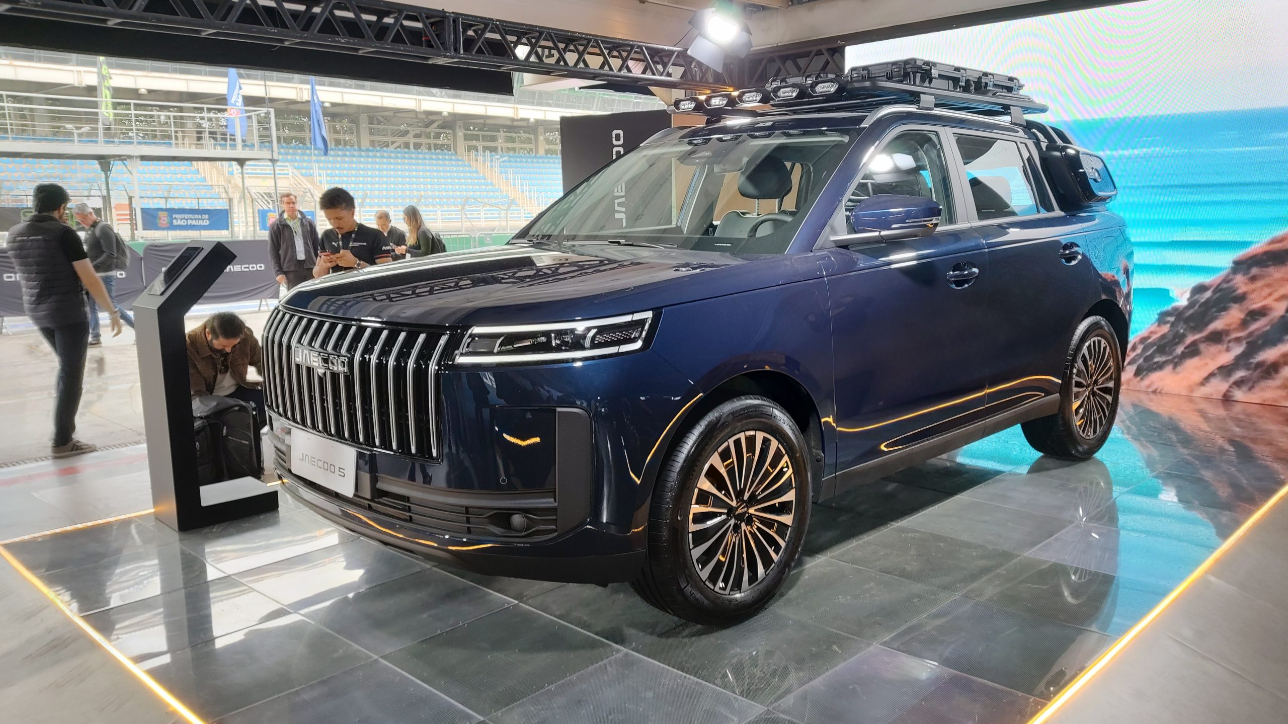 Jaecoo 5 chega em setembro como o mais potente da categoria, para enfrentar HR-V, Creta e Renegade