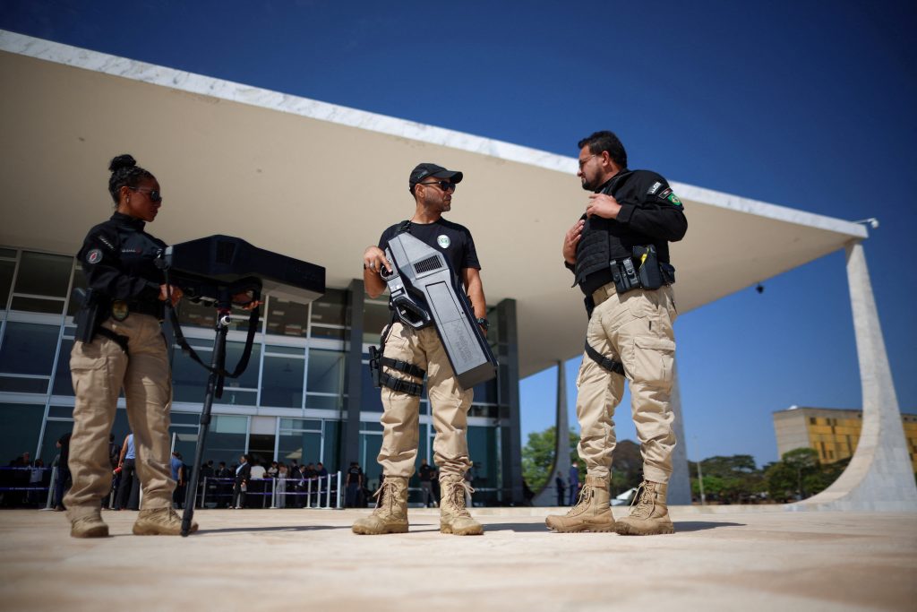 VÍDEO: Como funciona a ‘arma’ antidrone usada em julgamento histórico no STF VÍDEO: Como funciona a ‘arma’ antidrone usada em julgamento histórico no STF