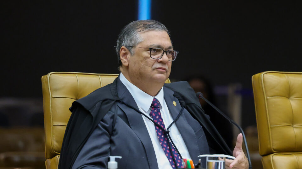 PF faz operação sobre filme Dark Horse autorizada por Dino