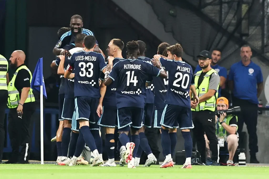 Paris FC derrota Marseille em jogo de cinco gols e é vice-líder do Francês Paris FC derrota Marseille em jogo de cinco gols e é vice-líder do Francês