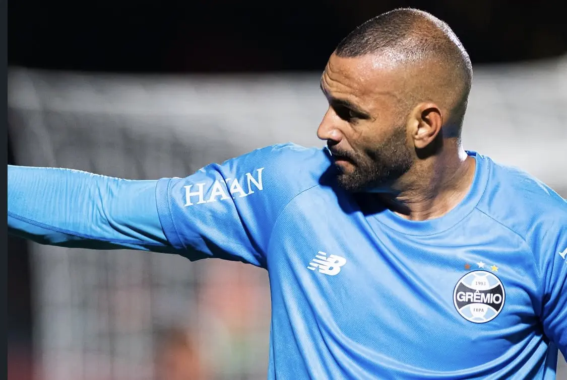 Weverton vê derrota do Grêmio como injusta e faz críticas a regra anti-cera
