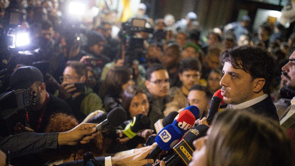 Renan Santos diz que se rebelou e venceu o sistema