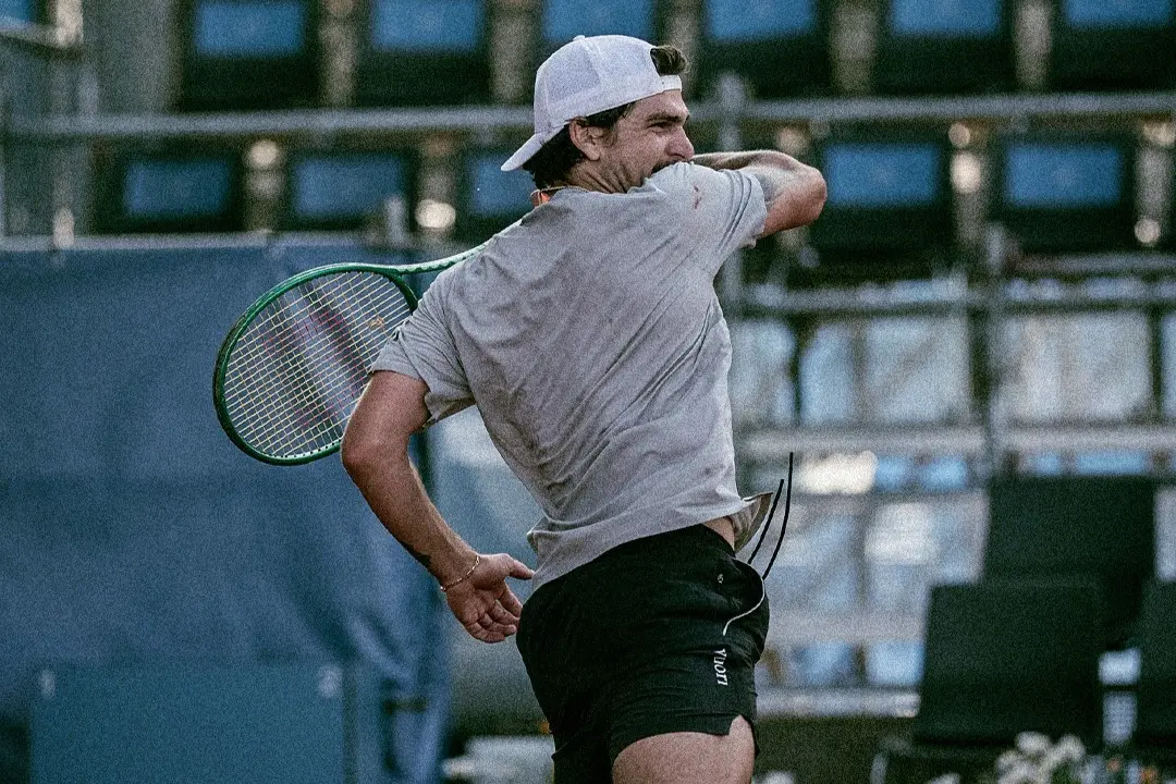 Thiago Wild sente lesão, abandona duelo nas quartas e é eliminado do Challenger de Como