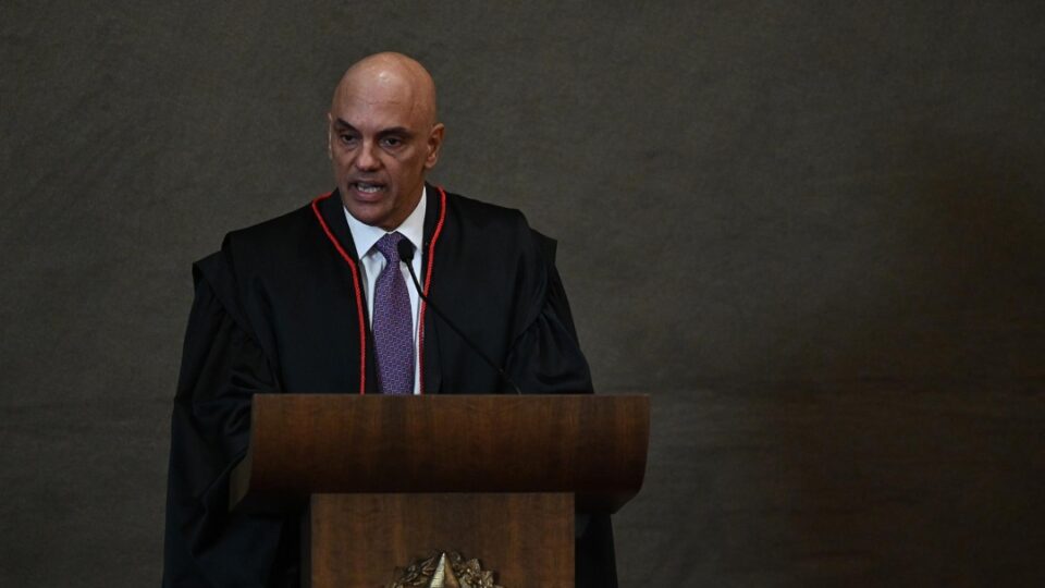 Contrato de esposa de Moraes e Master previa “consultoria estratégica”, aponta PF