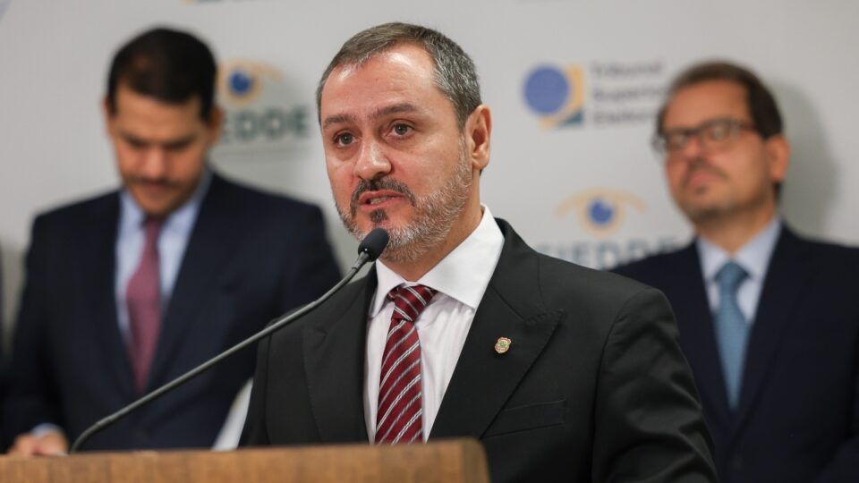 Andrei Rodrigues planejava abandonar comando da PF antes de decisão do STF