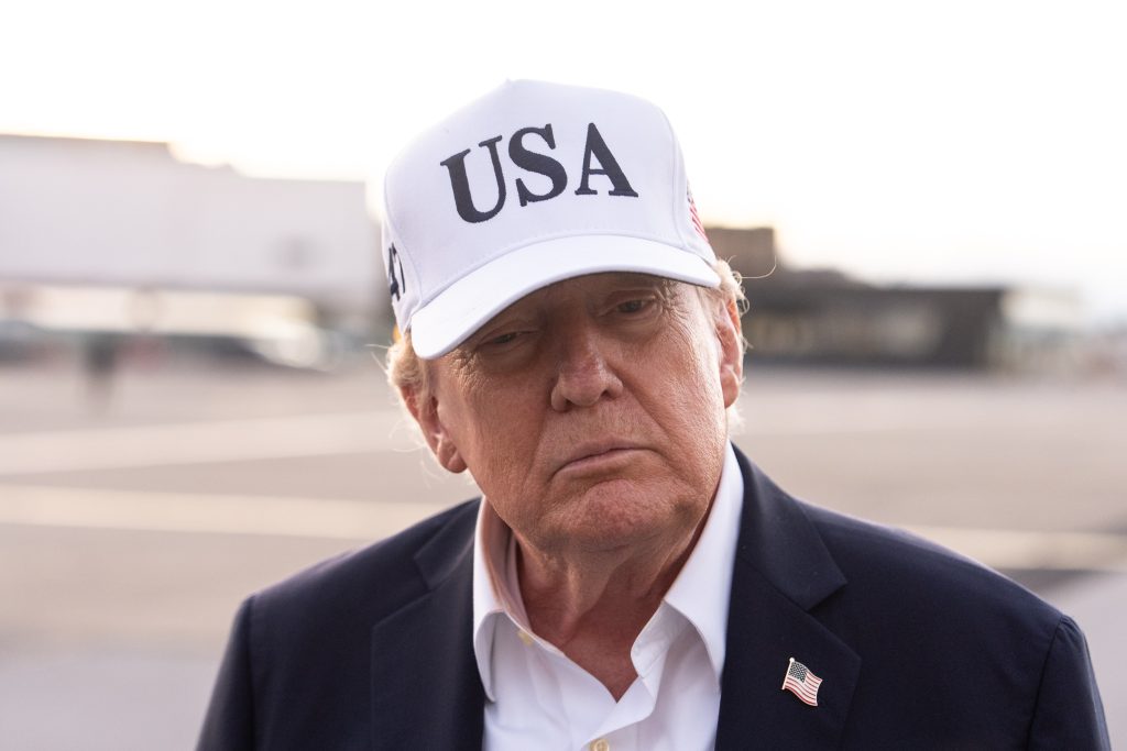 Trump critica alta dos juros nos EUA e defende taxa de 1%, mas diz confiar em presidente do Fed Trump critica alta dos juros nos EUA e defende taxa de 1%, mas diz confiar em presidente do Fed
