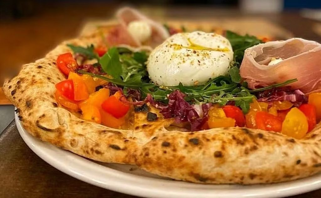 Pizzaria de SP é eleita a 6ª melhor do mundo; outras 4 da capital também entram no ranking Pizzaria de SP é eleita a 6ª melhor do mundo; outras 4 da capital também entram no ranking