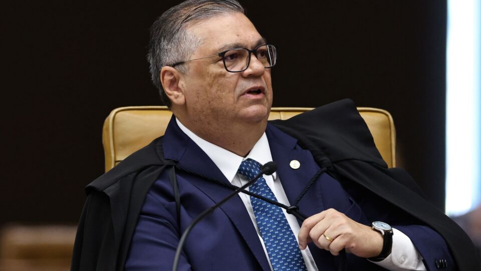 PT recorre a ação ligada ao setor de mineração para pedir que Dino investigue Flávio
