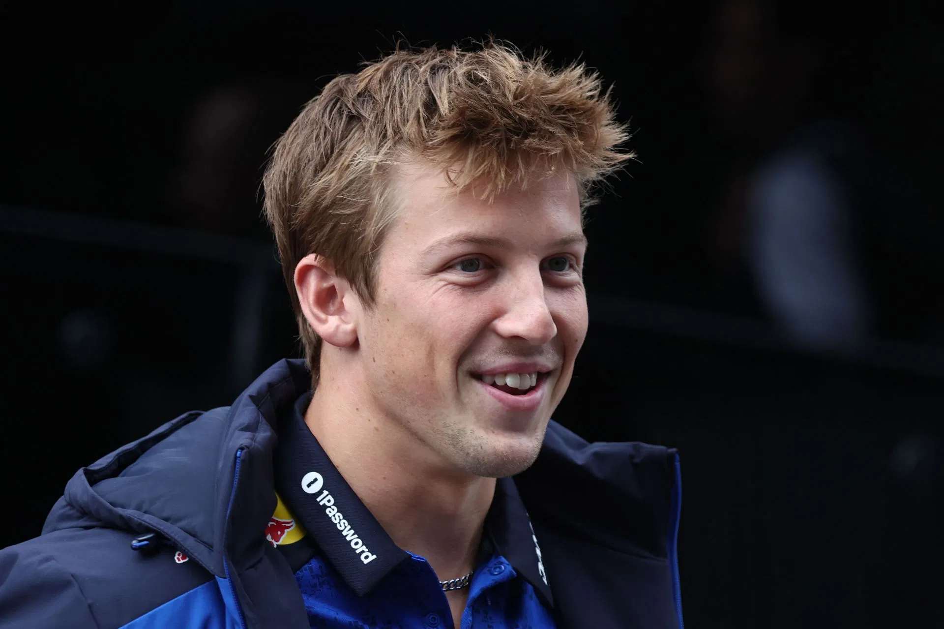 Hadjar segue fora, e Red Bull mantém Lawson para o GP da Espanha