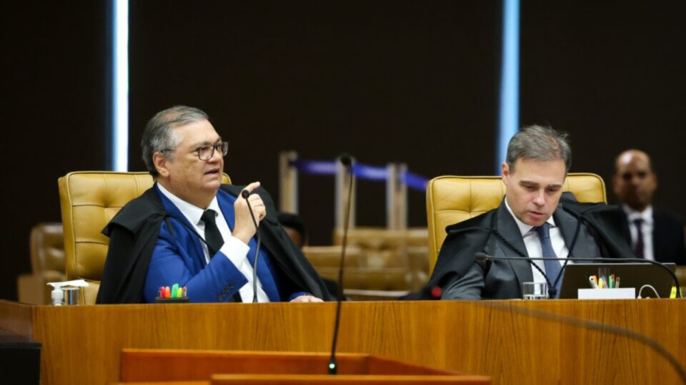 Flávio Dino anula decisão que censurava postagens sobre Nossa Senhora Aparecida Flávio Dino anula decisão que censurava postagens sobre Nossa Senhora Aparecida