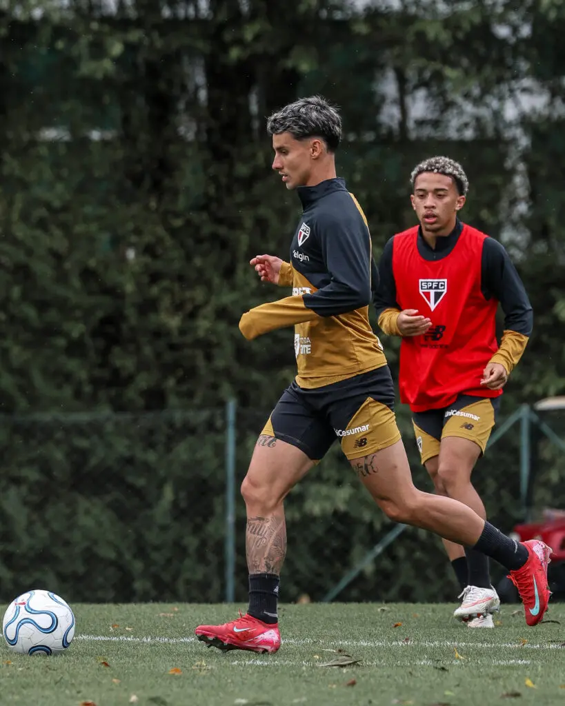 São Paulo inicia preparação para duelo contra Boca Juniors; veja fotos