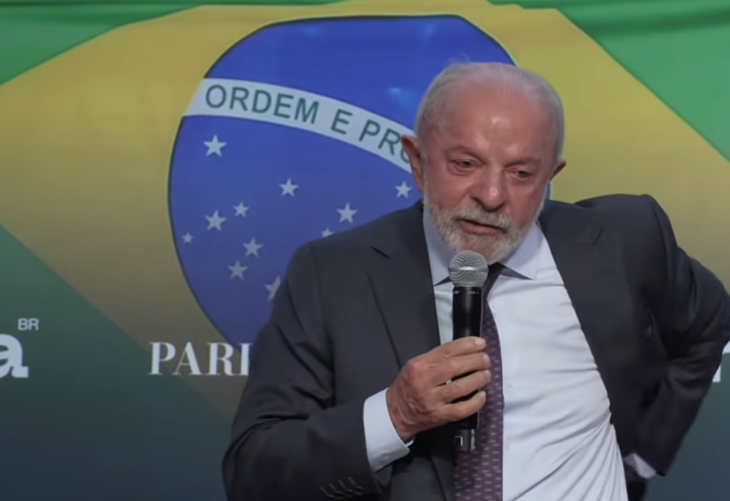 Lula promete estabilidade econômica em evento com empresários e diz que eleição põe em jogo democracia ou ‘barbárie’