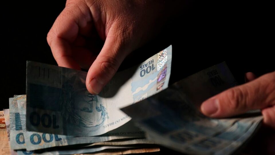 Dívida pública brasileira alcança R$ 11 trilhões e chega a 82,9% do PIB