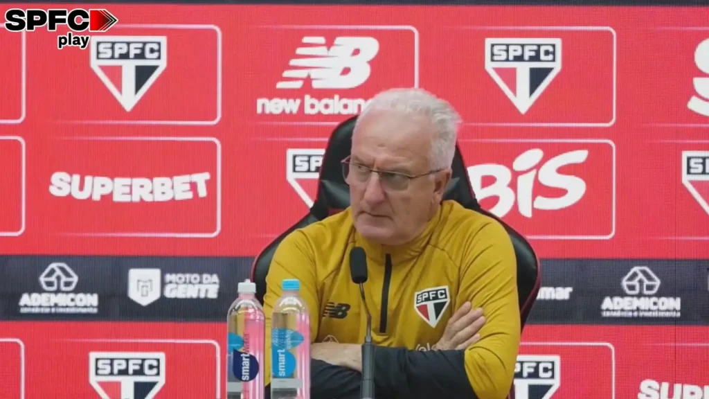 Dorival Júnior fala sobre presença de Hernanes no CT Dorival Júnior fala sobre presença de Hernanes no CT