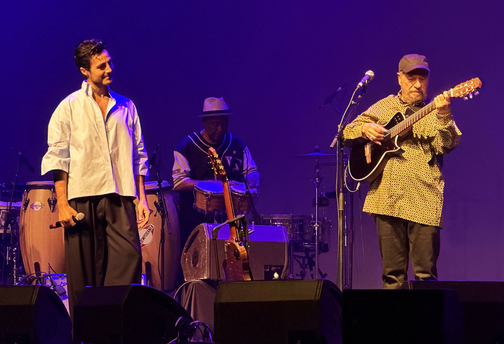 Com ‘João Bosco All Star Quintet’, o cantor festeja 80 anos em show que teve Tiago Iorc e Hamilton de Holanda